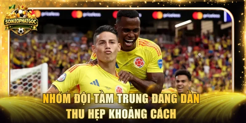 Nhóm đội tầm trung đang dần thu hẹp khoảng cách